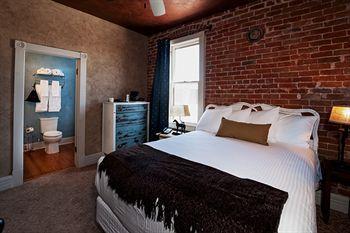 Grand Highland Hotel 3*